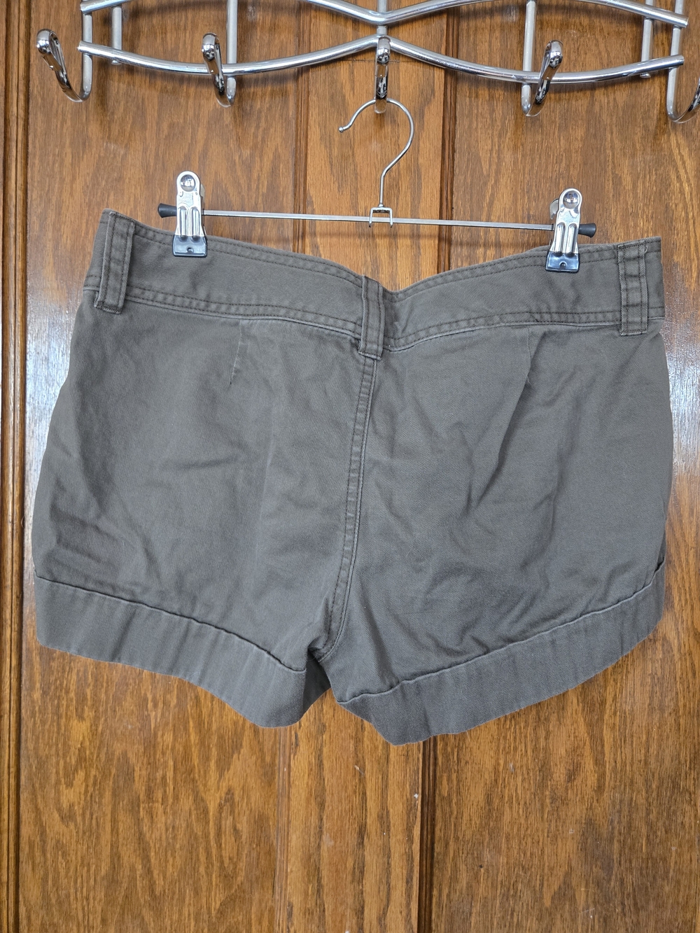 Express Olive Brown Rolled Hem Button-Front Jean Shorts - Picture 4 of 7